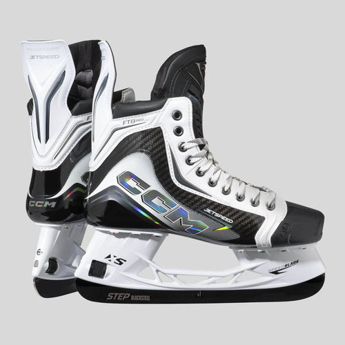 CCM JETSPEED FT8 PRO HOCKEYSKRIDSKOR WHITE INTERMEDIATE