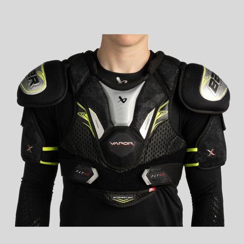 S25 BAUER VAPOR FLY40 AXELSKYDD JUNIOR