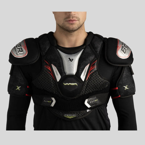 S25 BAUER VAPOR FLY40 AXELSKYDD INTERMEDIATE